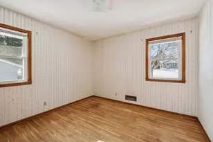 10817 Xerxes Ave S, Bloomington, MN 55431 - Photo 12