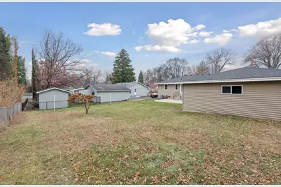 10817 Xerxes Avenue S, Bloomington, MN 55431 - Photo 32