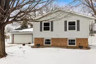 191 Muriel Blvd, West Saint Paul, MN 55118 - Photo 2