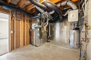 17965 Hidden Creek Trl, Lakeville, MN 55044 - Photo 18