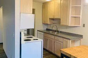 932 Westbrooke Way, Hopkins, MN 55343 - Photo 4