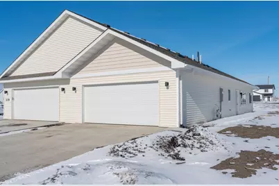 3122 Noble Drive, Mankato, MN 56001 - Photo 1