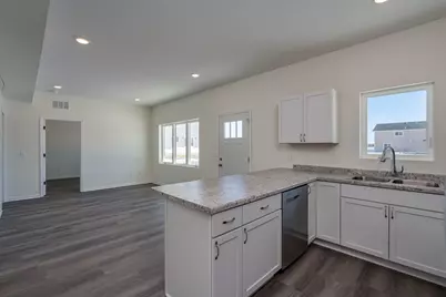 3122 Noble Drive, Mankato, MN 56001 - Photo 8