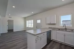 3122 Noble Dr, Mankato, MN 56001 - Photo 8