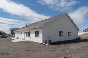 3122 Noble Dr, Mankato, MN 56001 - Photo 24