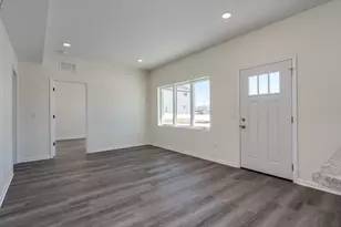 3122 Noble Dr, Mankato, MN 56001 - Photo 2