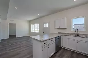 3122 Noble Dr, Mankato, MN 56001 - Photo 10