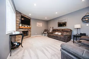 420 Broadway Ave, Detroit Lakes, MN 56501 - Photo 2