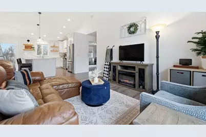 160 Powell Circle N, Big Lake, MN 55309 - Photo 2