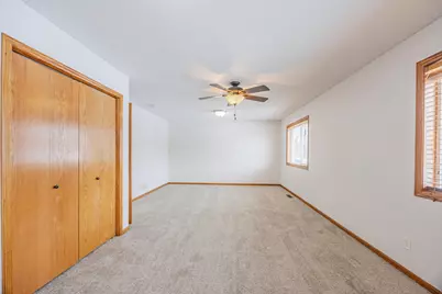 10751 Knollwood Lane, Woodbury, MN 55129 - Photo 14