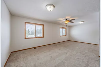 10751 Knollwood Lane, Woodbury, MN 55129 - Photo 18