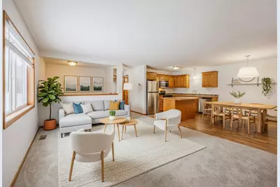 10751 Knollwood Lane, Woodbury, MN 55129 - Photo 4