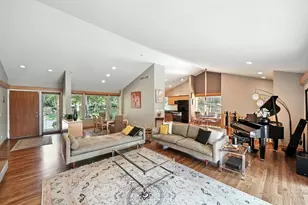 16515 Hilltop Terrace, Minnetonka, MN 55345 - Photo 10