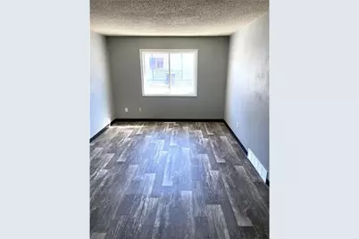 905 E 5th Street, Blue Earth, MN 56013 - Photo 40