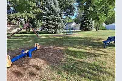 905 E 5th Street, Blue Earth, MN 56013 - Photo 20