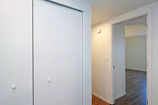 66 9th St E, Saint Paul, MN 55101 - Photo 16