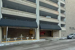 66 9th St E, Saint Paul, MN 55101 - Photo 2