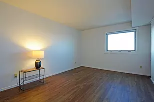 66 9th St E, Saint Paul, MN 55101 - Photo 18