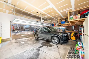 219 E 9th St, Blue Earth, MN 56013 - Photo 36