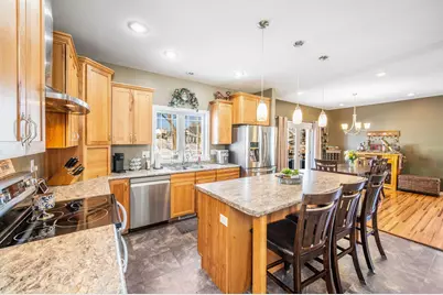 219 E 9th Street, Blue Earth, MN 56013 - Photo 10