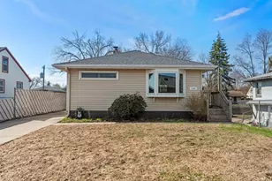 1186 Hewitt Ave, Saint Paul, MN 55104 - Photo 1