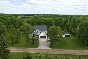14158 185th Ave NE, Thief River Falls, MN 56701 - Photo 2
