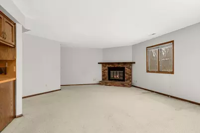4185 Hilltop Point, Eagan, MN 55123 - Photo 6
