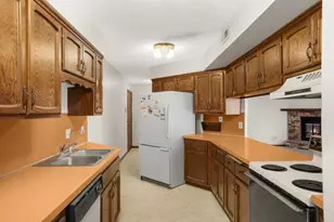 4185 Hilltop Point, Eagan, MN 55123 - Photo 14