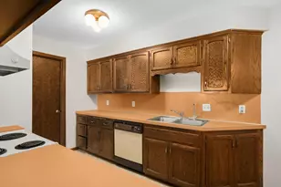 4185 Hilltop Point, Eagan, MN 55123 - Photo 16