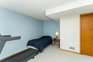 2401 30th Ave NW, Rochester, MN 55901 - Photo 18