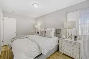 1304 Independence Ave S, Saint Louis Park, MN 55426 - Photo 18