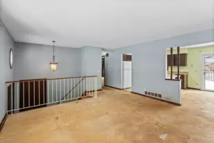 3001 W 88th St, Bloomington, MN 55431 - Photo 8