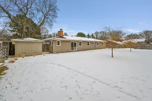 2365 Bies Dr, Golden Valley, MN 55427 - Photo 28