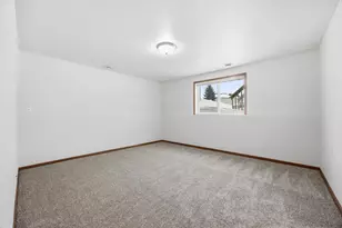 6204 56th Ave S, Fargo, ND 58104 - Photo 18