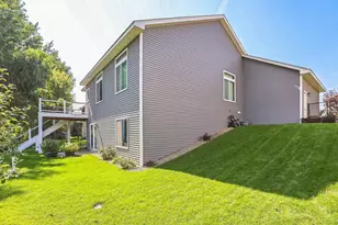 6509 Tessman Ln N, Brooklyn Park, MN 55445 - Photo 10