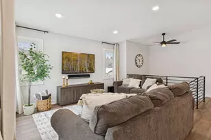 4136 Goldenrod Ln N, Plymouth, MN 55441 - Photo 12