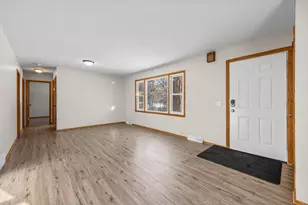 5108 Beacon Hill Rd, Minnetonka, MN 55345 - Photo 4