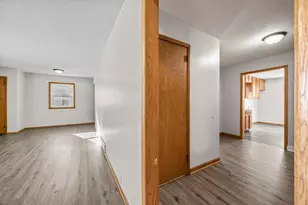 5108 Beacon Hill Rd, Minnetonka, MN 55345 - Photo 10