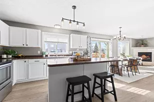 2998 Asarum Ct, Shakopee, MN 55379 - Photo 6