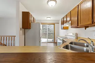 5998 Fernwood St, Shoreview, MN 55126 - Photo 10