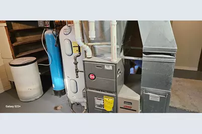 384 5th Street SW, Wells, MN 56097 - Photo 28