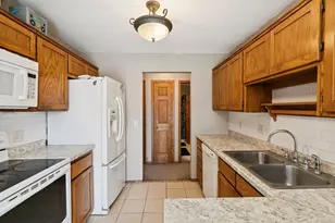 14726 Southampton Dr, Burnsville, MN 55306 - Photo 6