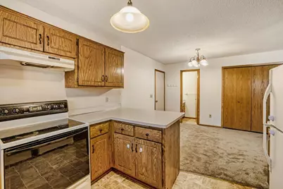 3985 Parkridge Drive, White Bear Lake, MN 55110 - Photo 8