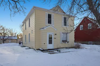 702 21st Street S, Fargo,  58103 - Photo 1
