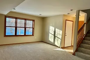 4285 Lindsey Ln, Minnetonka, MN 55345 - Photo 2