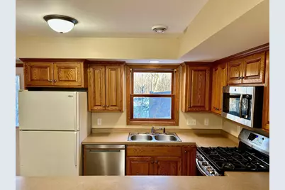 4285 Lindsey Lane, Minnetonka, MN 55345 - Photo 6