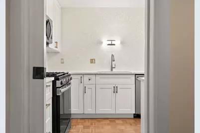 1912 Dupont Avenue S #103, Minneapolis, MN 55403 - Photo 14