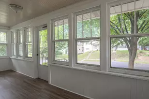 1020 Wilson Ave, Saint Paul, MN 55106 - Photo 2