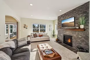 145 Cutacross Rd, Golden Valley, MN 55422 - Photo 4