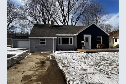 604 7th Avenue SW, Pipestone, MN 56164 - Photo 1